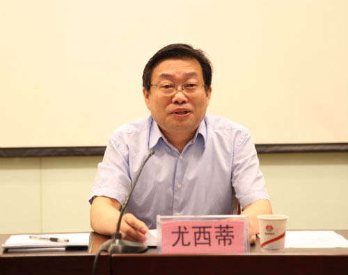 新班子上任一個(gè)月，看他們都忙了些啥？