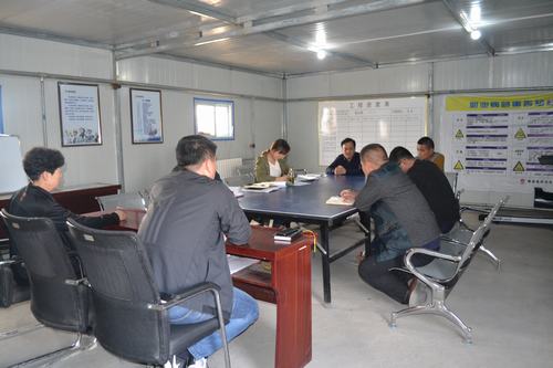 “雙節(jié)”前夕，“三送”到基層