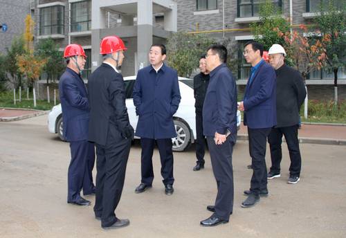 銅川市副市長(zhǎng)高毅蒞臨銅煤1#、2#小區(qū)現(xiàn)場(chǎng)調(diào)研檢查供暖準(zhǔn)備工作