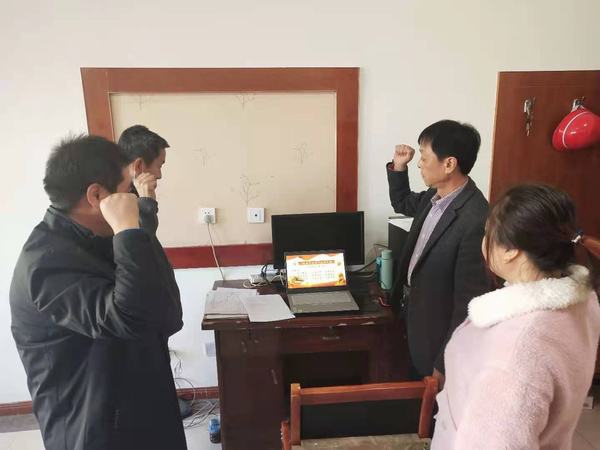 陜煤建設(shè)澄合分公司第十五項目部組織開展“杜絕浪費做表率 勤儉節(jié)約我?guī)ь^”主題黨日活動