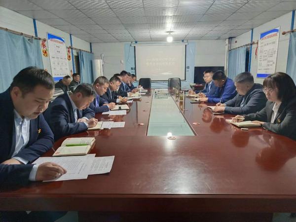 陜煤建設(shè)礦建二公司:組織生活會(huì)這樣開(kāi)才“有味”