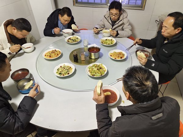 陜煤建設(shè)路橋分公司：心系職工辦實事，暖心舉措惠職工