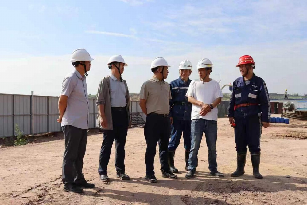 平莊煤業(yè)黨委書記、董事長杜善周深入天工公司礦建項目檢查指導