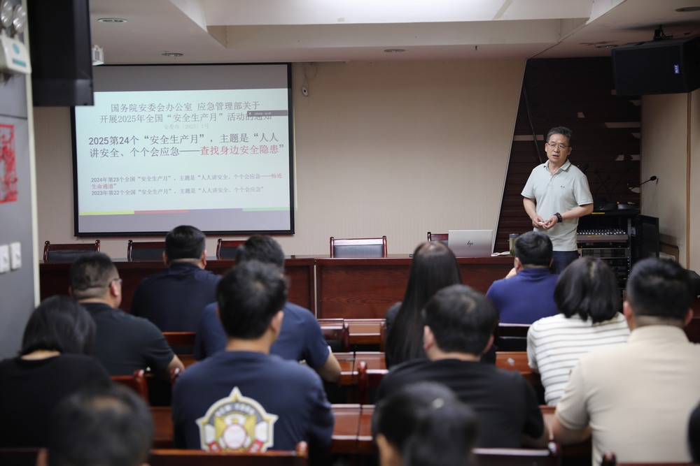 陜煤建設(shè)路橋分公司以宣傳為墨，繪就安全發(fā)展新圖景