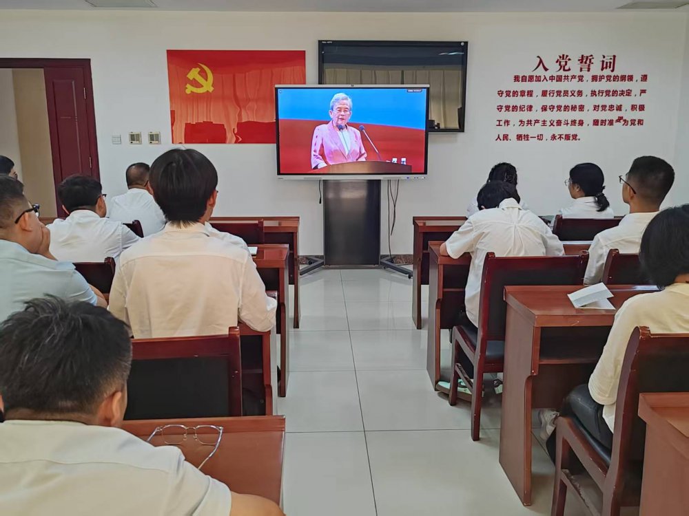 陜煤建設煤礦運營服務分公司：深學先進黨員事跡 凝聚高質量發(fā)展新動能